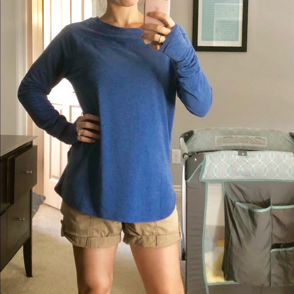 🤩Blue Top - Picture 5 of 5